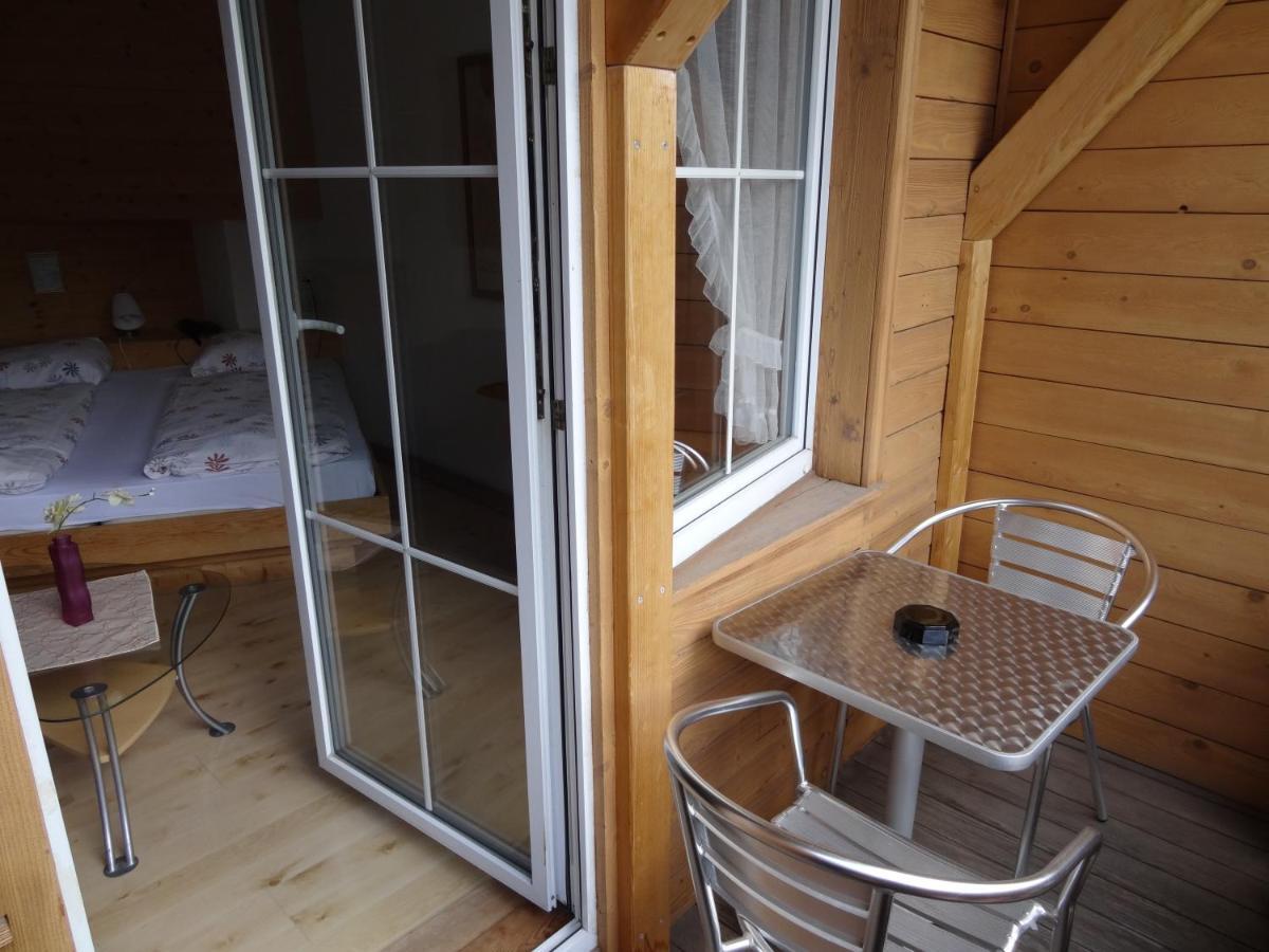 Chalet Hotel Adler AG Kandersteg Zimmer foto